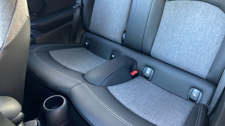 MINI Hatchback 135kW Cooper S Level 2 33kWh 3dr Auto Electric Hatchback